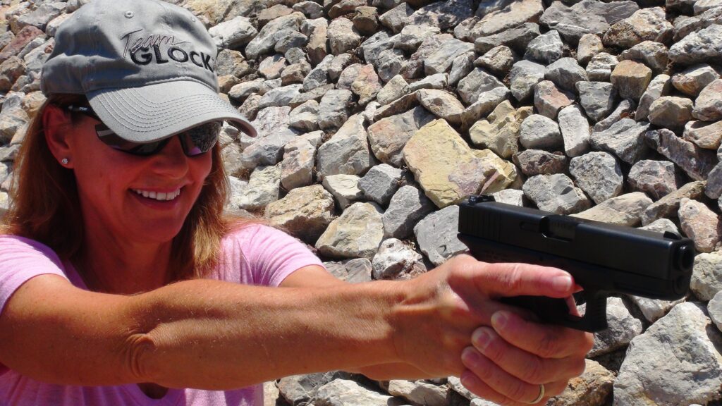 GLOCK girls 004