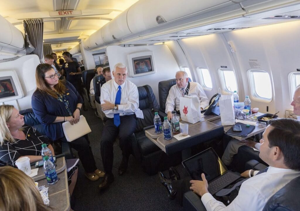 Andeliz Castillo aboard Air Force 2 with Vice President Mike Pence and 2 U.S. Senators en route to Orlando, Florida, before a meeting with Puerto Ricans Affected by Hurricane Maria