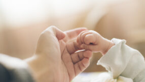 Photo of newborn baby fingers