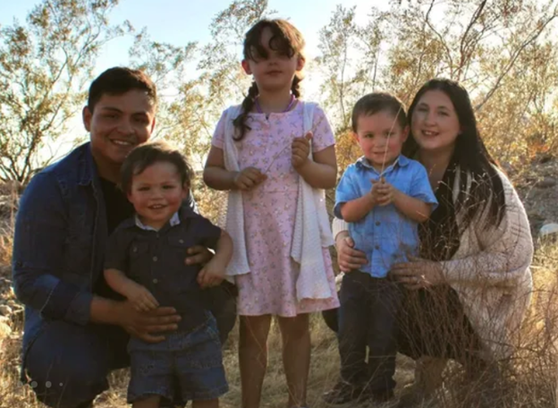 Oscar and Jackie Cruz Acencio family