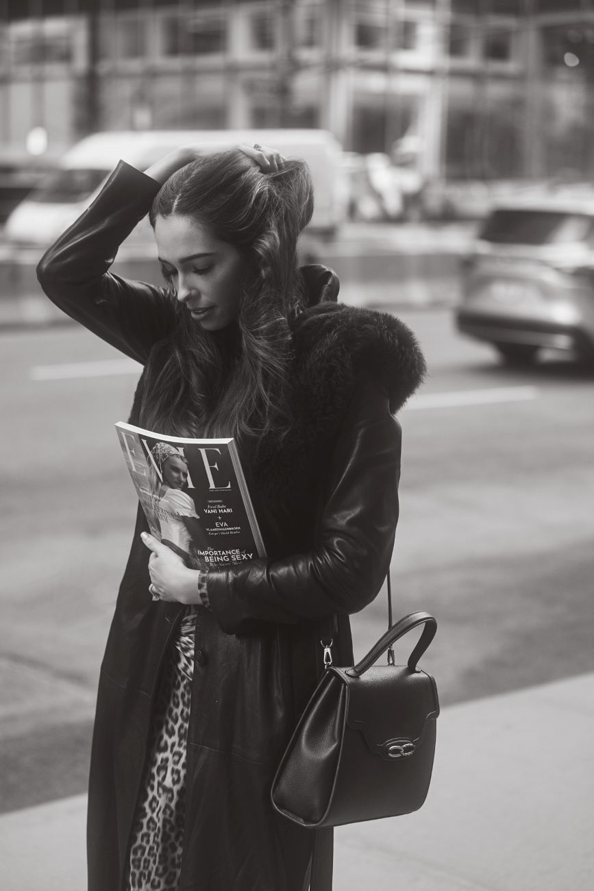 Hugoboom walking through New York City