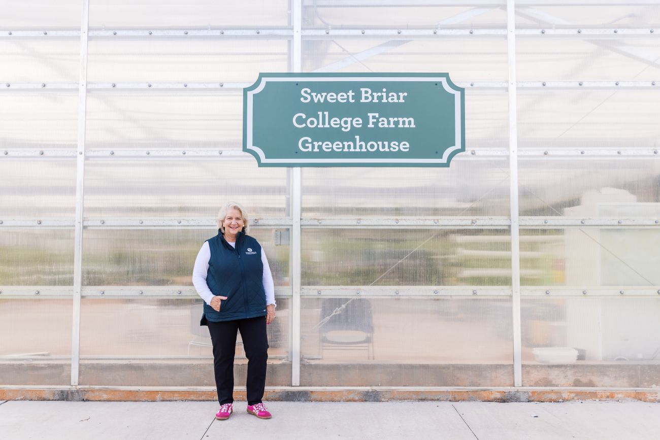 Mary Pope Hutson at Sweet Briar's greenhouse